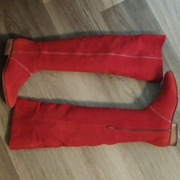 FREE PEOPLE RED GRANDEUR OVER-the knee SUEDE BOOTS Size: US 8 - Picture 3 of 5